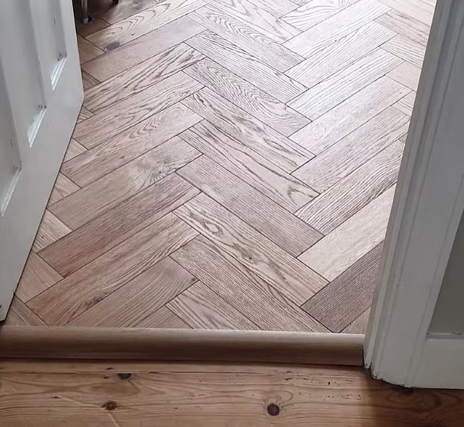 Floors 2 U